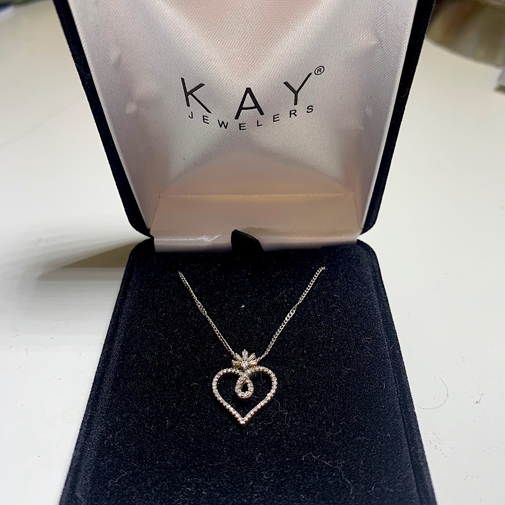 KAY Heart Necklace
